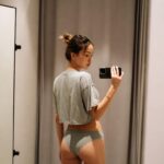 Привабливість товстих стегон у шоу для дорослих перед вебкамерою